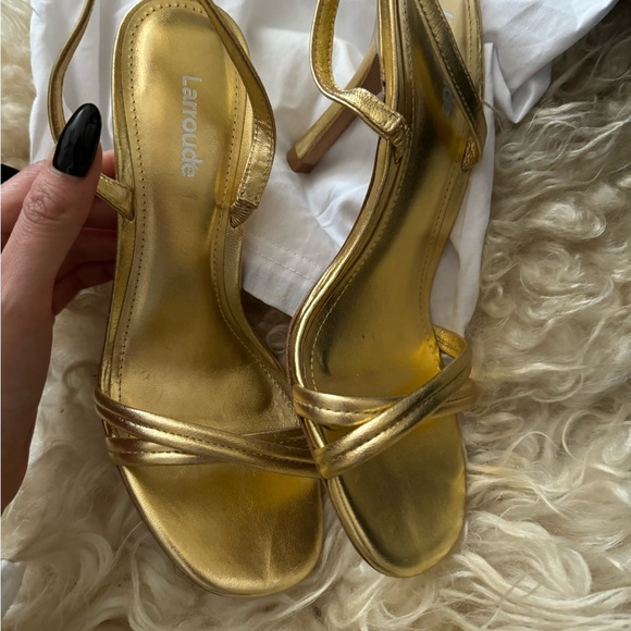 Larroudé Annie Sandal In Gold Metallic Leather, Size US 6.5 - Picture 9 of 12